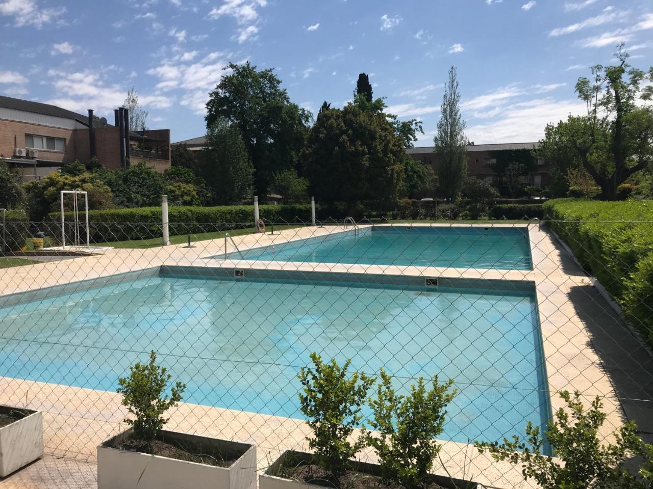 Apartamento En Country Pilar Piscina Parrilla Propia Hasta 4 Personas Kültér fotó